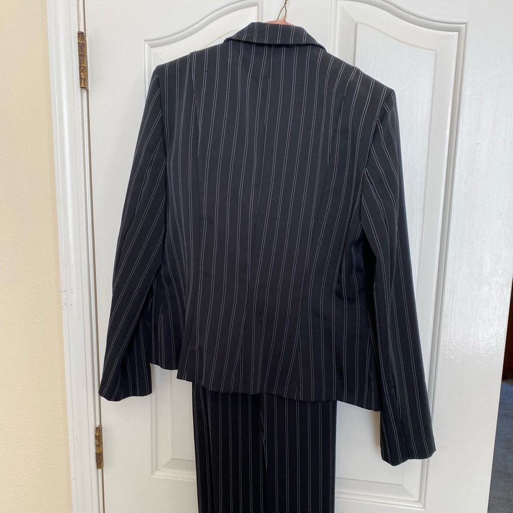 Pin striped suit size 4 black and white